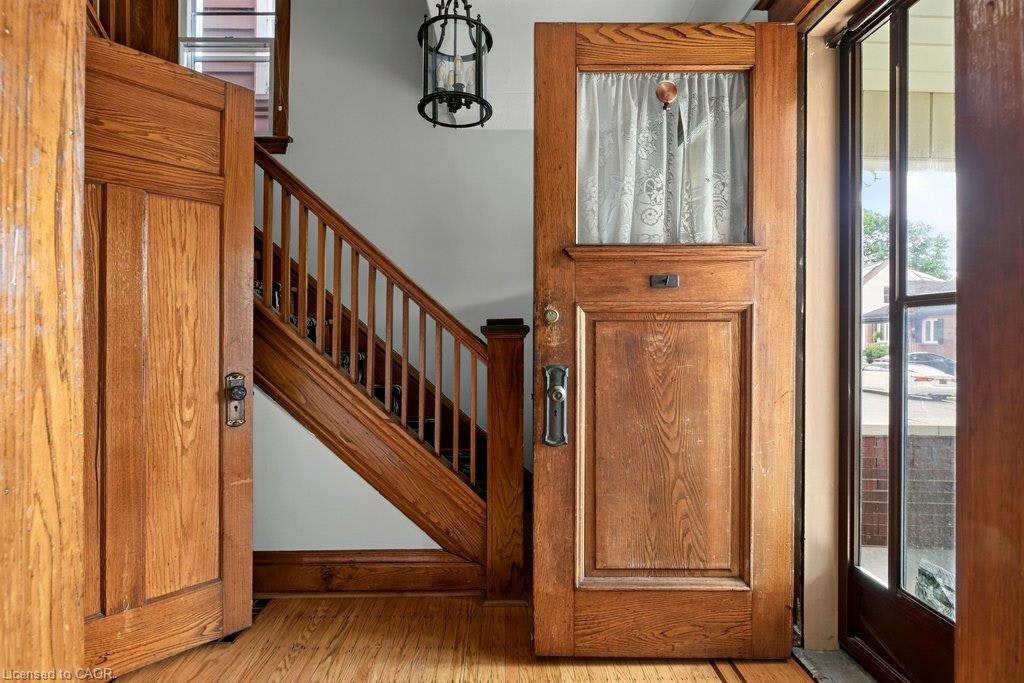 58 Belmont Avenue, Hamilton, ON, L8L 7M1 - 5