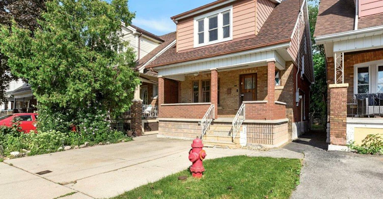 58 Belmont Avenue, Hamilton, ON, L8L 7M1