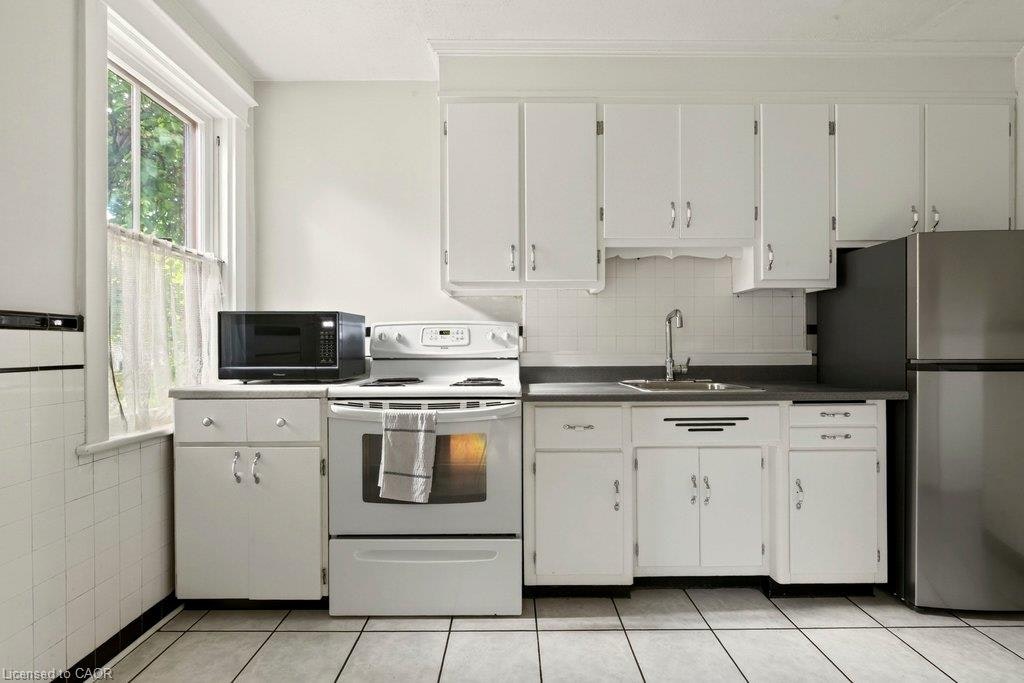 58 Belmont Avenue, Hamilton, ON, L8L 7M1 - 12