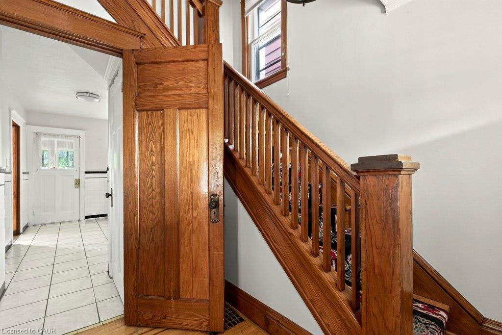 58 Belmont Avenue, Hamilton, ON, L8L 7M1 - 6