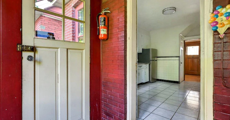58 Belmont Avenue, Hamilton, ON, L8L 7M1 - 18
