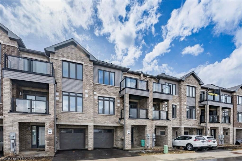 810-585 Colborne Street E, Brantford, ON, N3S 0K4 - 2