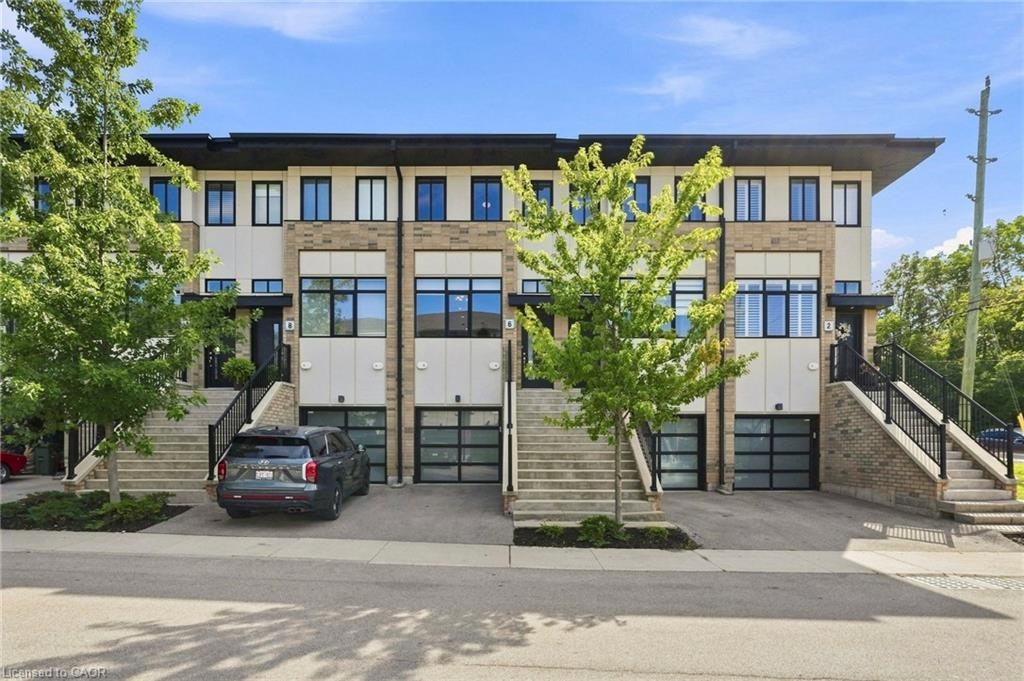 6 Mulhollard Lane, Hamilton, ON, L9G 0H3