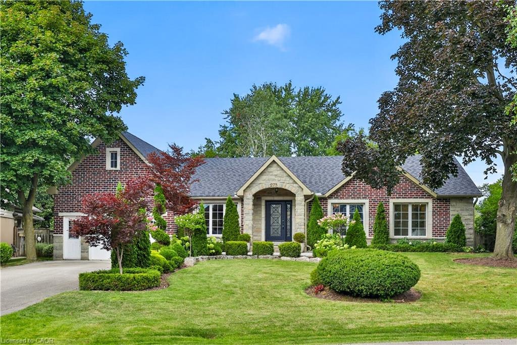 273 Savoy Crescent, Oakville, ON, L6L 1Y2