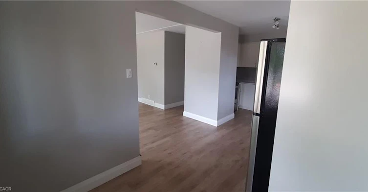 UPPER-199 Jansen Avenue, Kitchener, ON, N2A 2L8 - 16