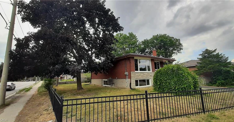 UPPER-199 Jansen Avenue, Kitchener, ON, N2A 2L8 - 36