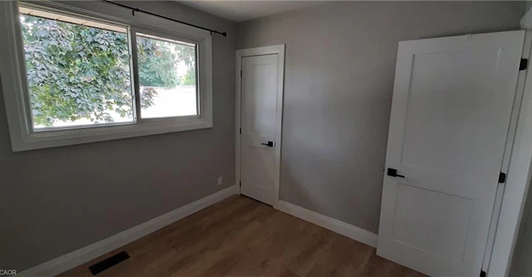 UPPER-199 Jansen Avenue, Kitchener, ON, N2A 2L8 - 19