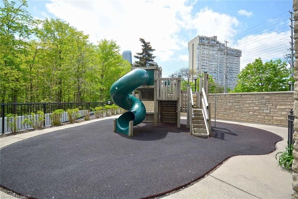 1606-200 Burnhamthorpe Road E, Mississauga, ON, L5A 4L4 - 13
