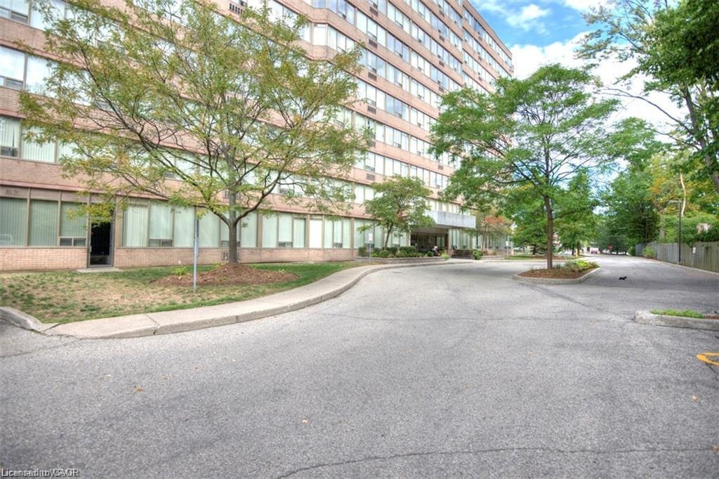 503-3227 King Street, Kitchener, ON, N2A 3Z9 - 3