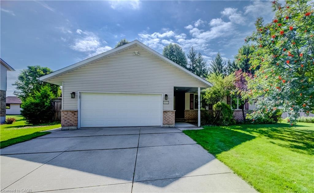 910 Walton Avenue N, Listowel, ON, N4W 3R9