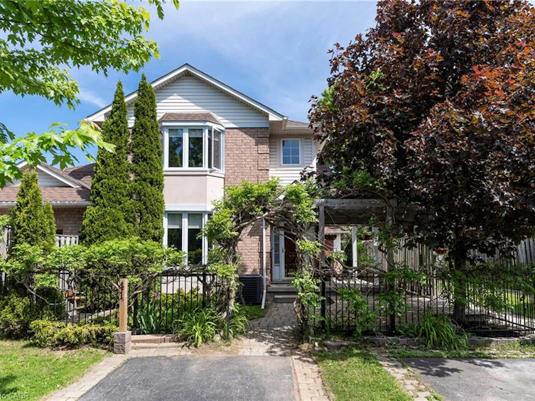 41 Valridge Drive, Hamilton, ON, L9G 4Y7