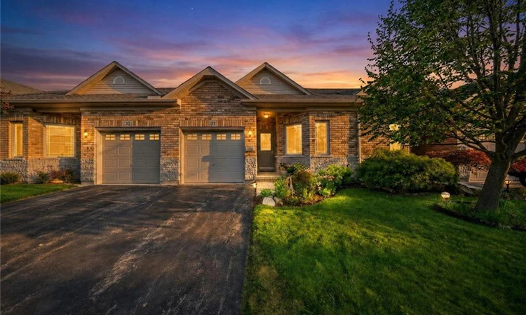 35-10 Cobblestone Drive