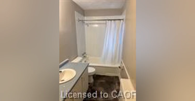 5-5473 Ontario Avenue, Niagara Falls, ON, L2E 3S4 - 3