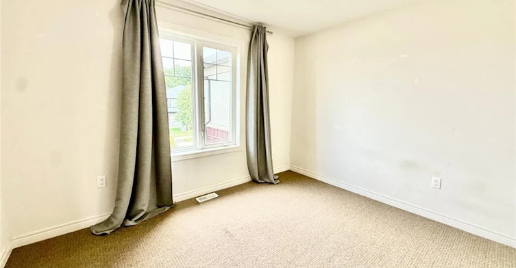 24 Farley Lane, Hamilton, ON, L9G 0G7 - 11