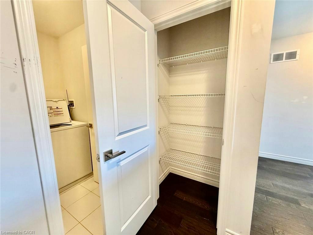 24 Farley Lane, Hamilton, ON, L9G 0G7 - 18