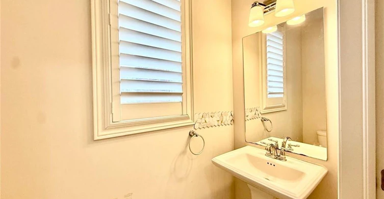 24 Farley Lane, Hamilton, ON, L9G 0G7 - 8