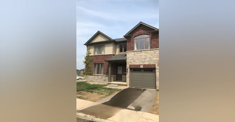 24 Farley Lane, Hamilton, ON, L9G 0G7