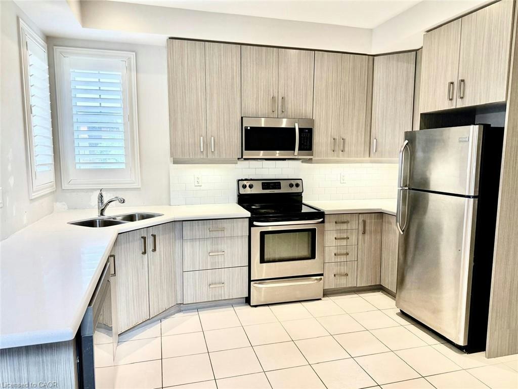 24 Farley Lane, Hamilton, ON, L9G 0G7 - 7