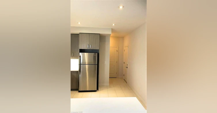 24 Farley Lane, Hamilton, ON, L9G 0G7 - 5