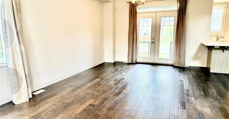 24 Farley Lane, Hamilton, ON, L9G 0G7 - 4