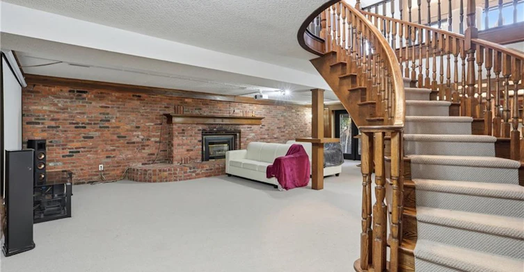 176 Albion Falls Boulevard, Hamilton, ON, L8W 1R6 - 24