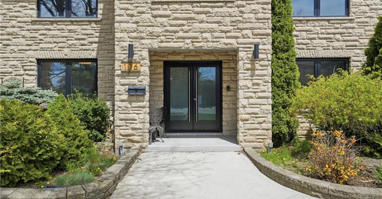 176 Albion Falls Boulevard, Hamilton, ON, L8W 1R6 - 4