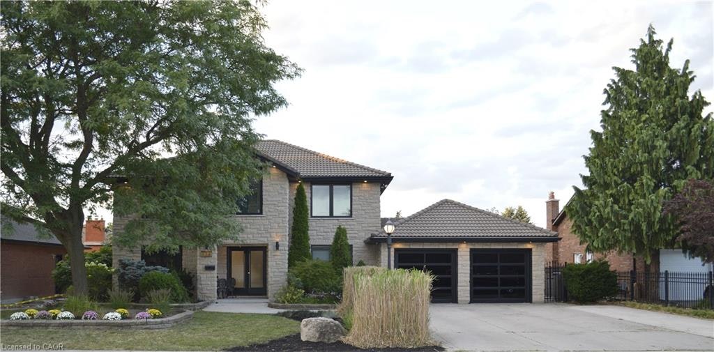176 Albion Falls Boulevard, Hamilton, ON, L8W 1R6