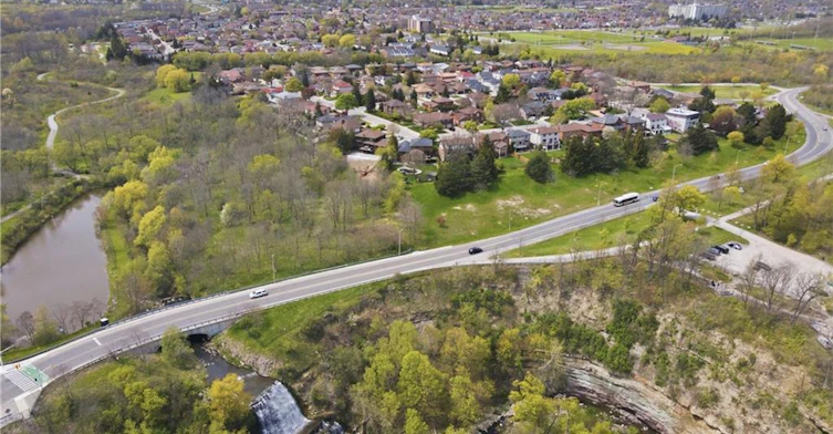 176 Albion Falls Boulevard, Hamilton, ON, L8W 1R6 - 41