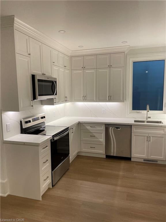 4-332 King Street W, Hamilton, ON, L8S 1W6 - 9