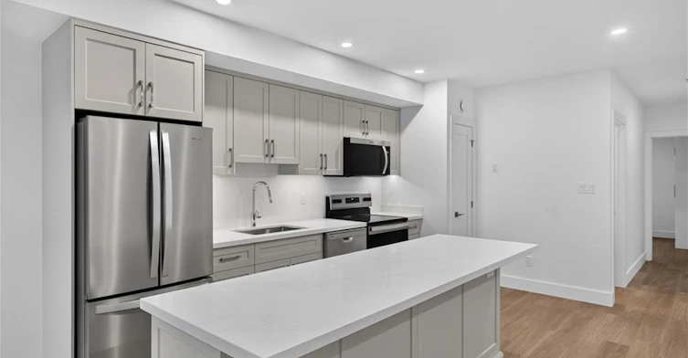 4-332 King Street W, Hamilton, ON, L8S 1W6 - 12