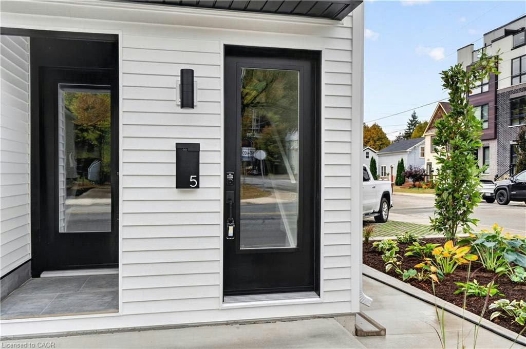 4-332 King Street W, Hamilton, ON, L8S 1W6 - 4