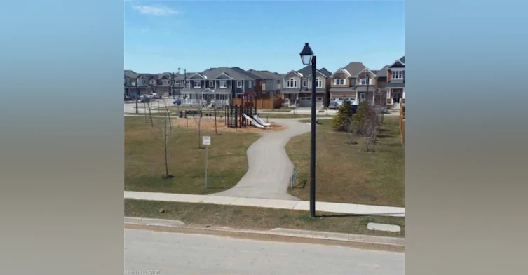 20 Daylily Lane, Kitchener, ON, N2R 1P6 - 12