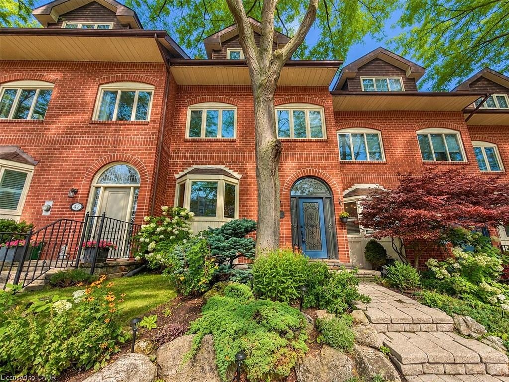45 Tradewind Drive, Oakville, ON, L6L 6K9