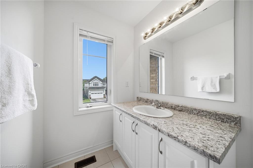 12 Oldham Avenue, Brant, ON, N3L 0G7 - 16
