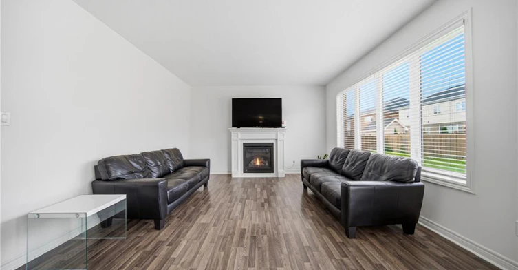 12 Oldham Avenue, Brant, ON, N3L 0G7 - 10