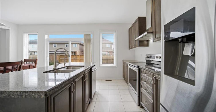 12 Oldham Avenue, Brant, ON, N3L 0G7 - 8