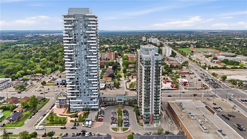225-215 Queen Street E, Brampton, ON, L6W 0A9