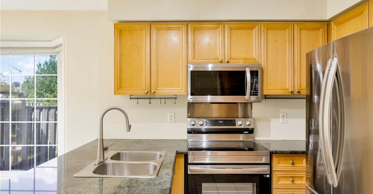 2204 Grand Oak Trail, Oakville, ON, L6M 4S6 - 9