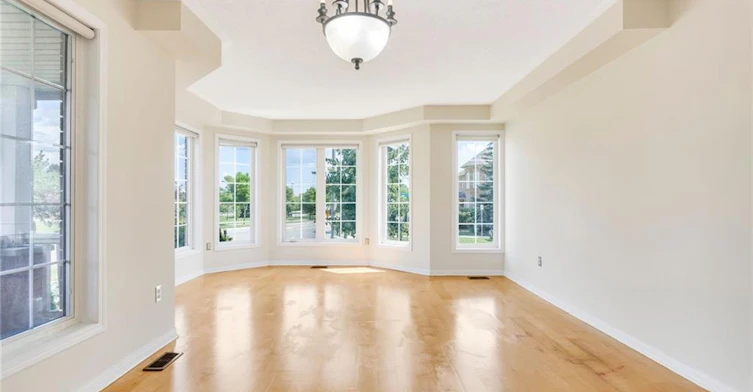 2204 Grand Oak Trail, Oakville, ON, L6M 4S6 - 4