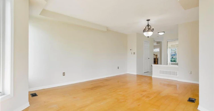 2204 Grand Oak Trail, Oakville, ON, L6M 4S6 - 3