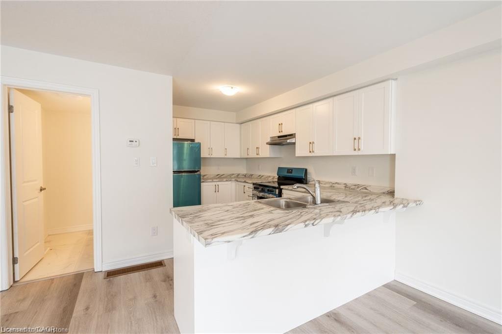 28 Dryden Lane, Hamilton, ON, L8H 0B6 - 9