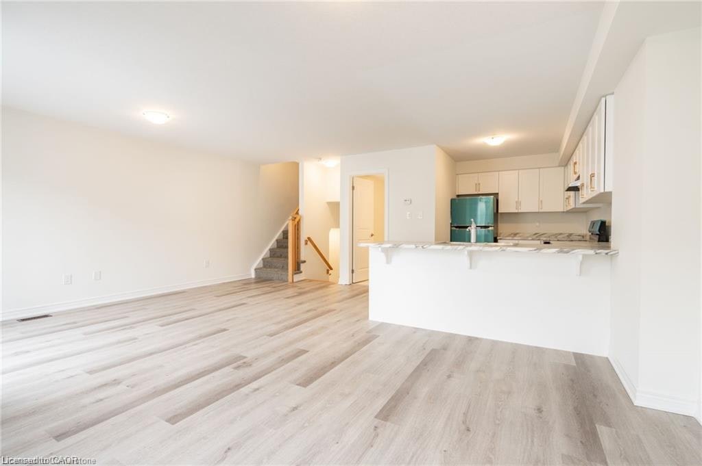 28 Dryden Lane, Hamilton, ON, L8H 0B6 - 8