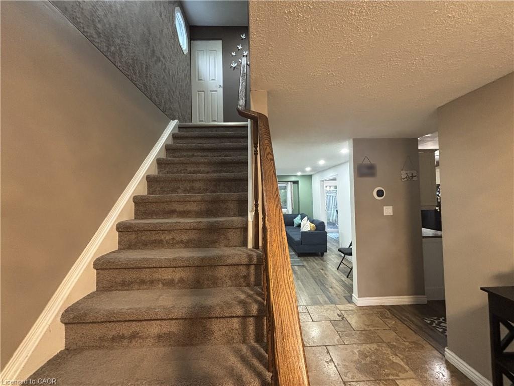40 Caprice Court, Kitchener, ON, N2M 5M2 - 6