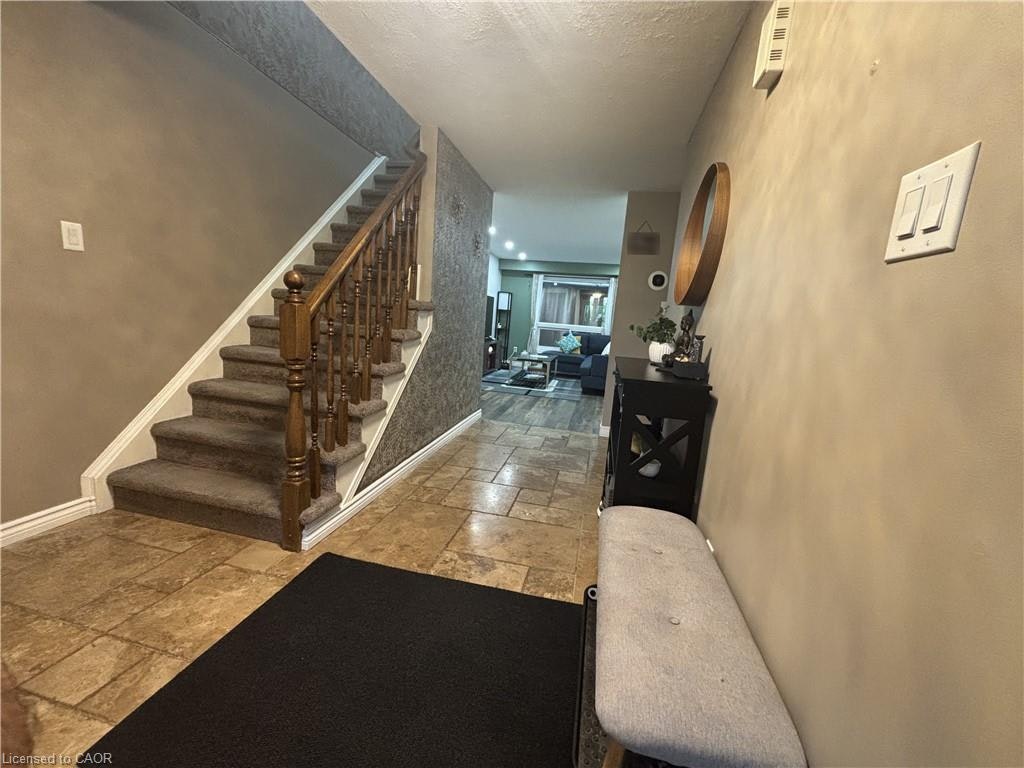 40 Caprice Court, Kitchener, ON, N2M 5M2 - 5