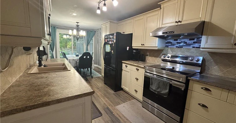 40 Caprice Court, Kitchener, ON, N2M 5M2 - 11