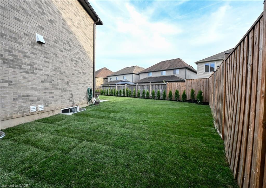 923 Eaglecrest Court, Kitchener, ON, N2K 0B8 - 43