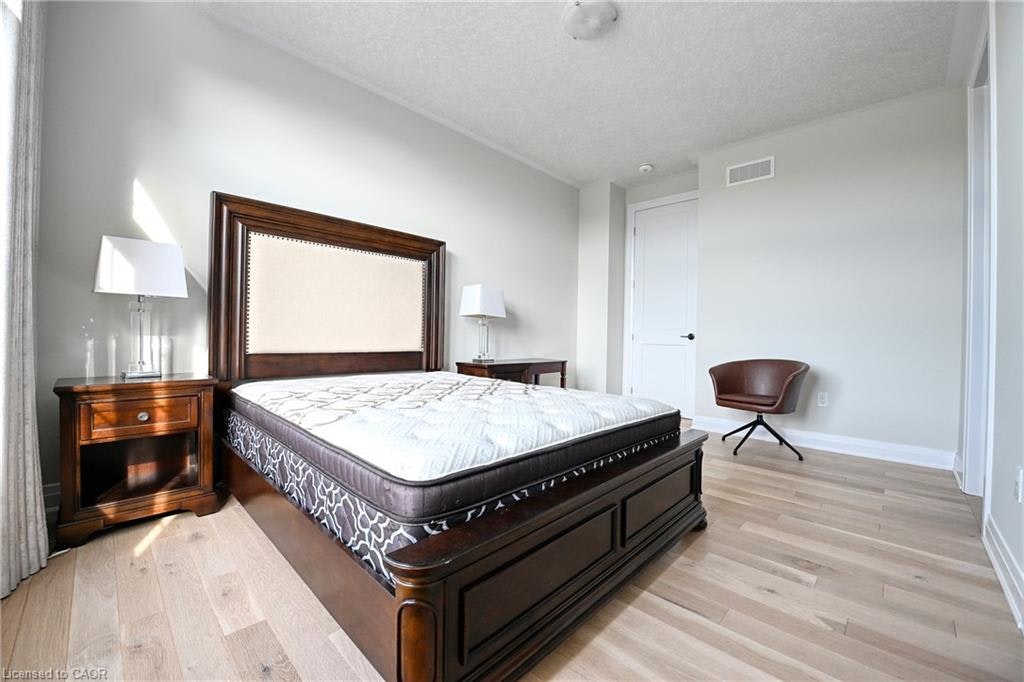 923 Eaglecrest Court, Kitchener, ON, N2K 0B8 - 38