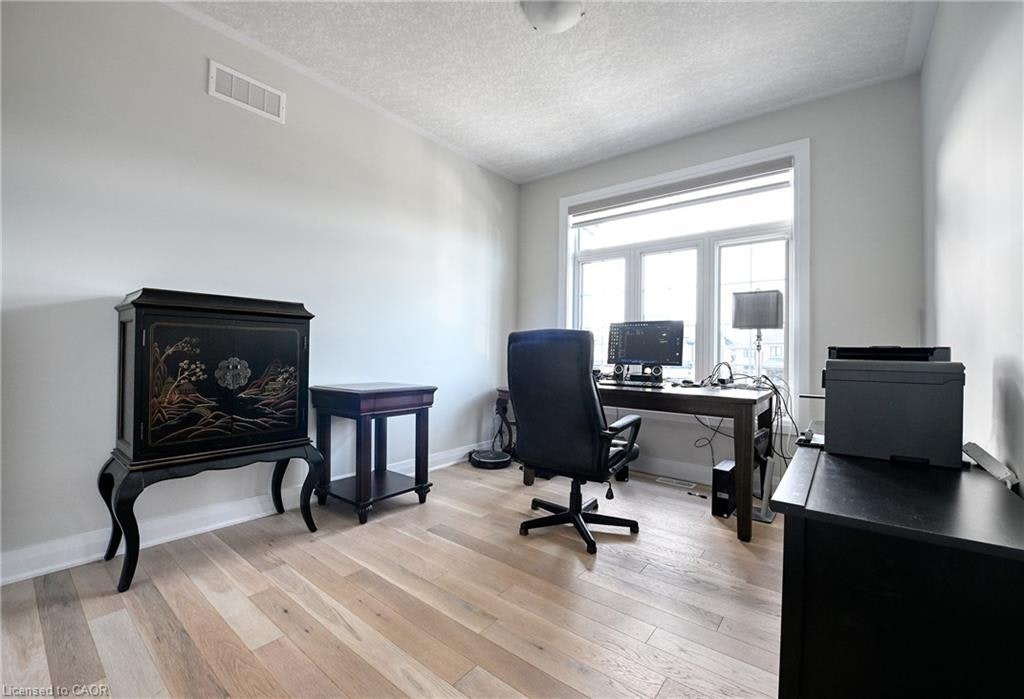 923 Eaglecrest Court, Kitchener, ON, N2K 0B8 - 34