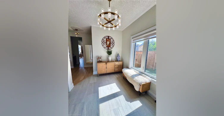 923 Eaglecrest Court, Kitchener, ON, N2K 0B8 - 5