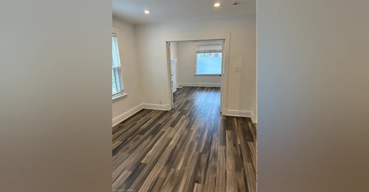 2-1090 Cannon Street E, Hamilton, ON, L8L 2J4 - 2